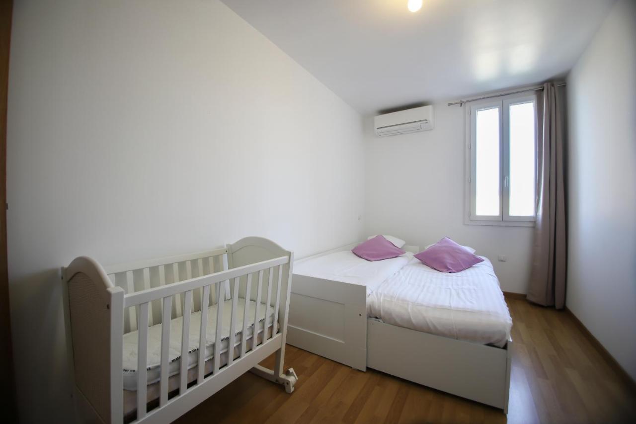 Maison Tendance Avec Jardin, Centre Village, Alpilles, Familles Eyragues Exterior photo